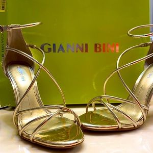 GIANNI BINI GOLD HEELS